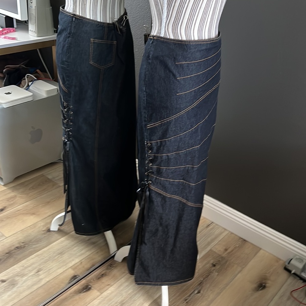 🔴Bisou Bisou Dark Navy Maxi Skirt with Tan Contrast Stitching - Picture 3 of 8